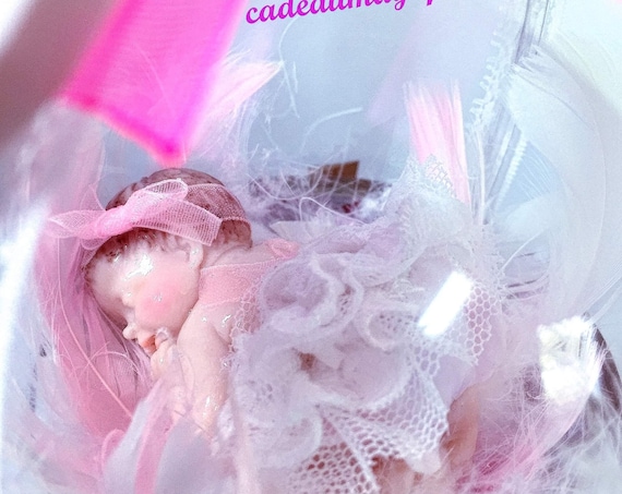 Ball with baby girl in fimo: mobile baby to customize