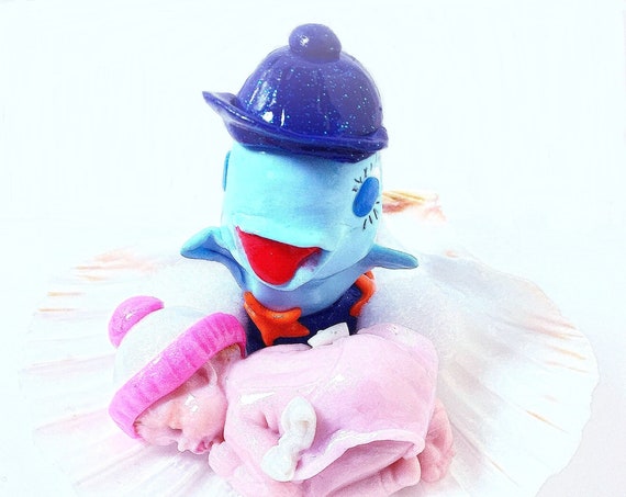 kawaii dolphin with baby fimo in shell: marine theme deco
