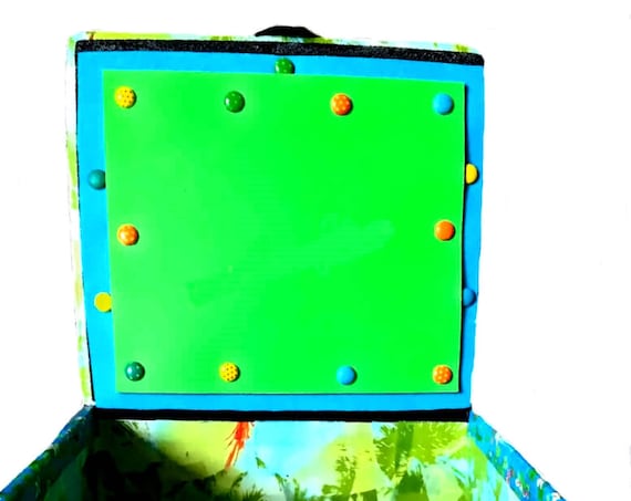 turquoise box butterflies parrots cardboard: room decoration