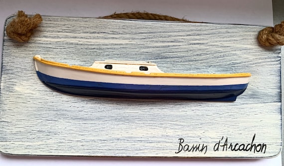 wooden frame with boat - pinasse - Arcachon basin - made in France