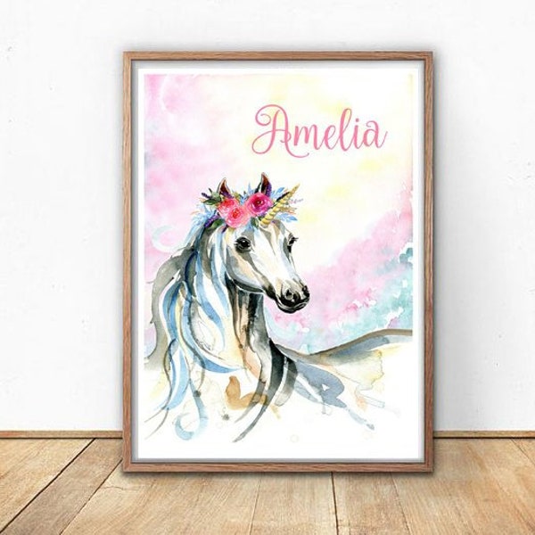 Impression d'art de chambre de fille de licorne personnalisée, décor de pépinière pastel, coiffe florale, couronne de fleurs fantaisistes, cheval, aquarelle mythique