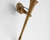 Applique angle ormolu neoclassical vintage, 1960