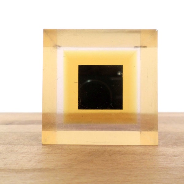 Cube en résine Enzo Mari – Cinetic sculpture cube