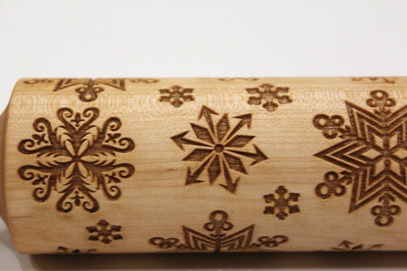 Engraved Rolling Pin Snowflake, Embossing Rolling Ping, Christmas Gift, Christmas Pattern Roller, Embossed Dough Roller, Dough Roller image 3