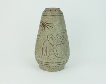 early 1960s u-keramik mid century ceramic VASE model no. 137/30 elephants and palmtrees decor