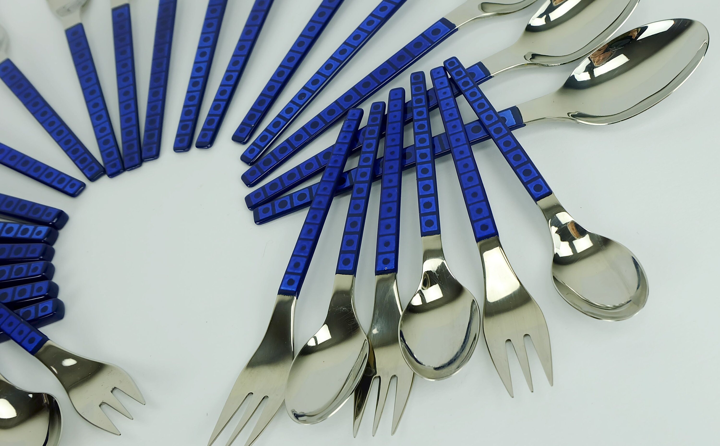 very rare justinus silit porcelain enamel CUTLERY SET for 6 persons 32