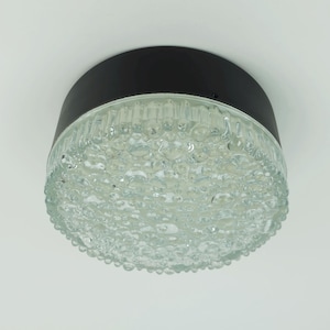 N. 1 di 2 - Lampada da soffitto o da parete modello staff A 226 vetro a bolle vetro strutturato anni &#39;60-&#39;70
