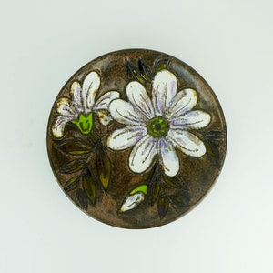 vintage ruscha 1960&#39;s 70&#39;s WALL PLATE bowl white fat lava flowers with leaves