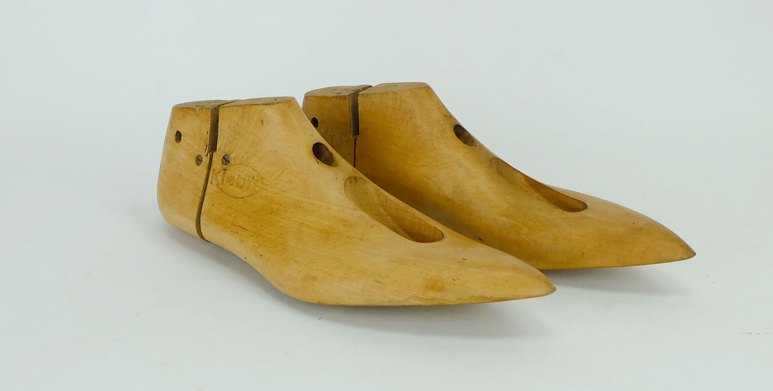 pair of vintage wooden 1950s COBBLERS shoe forms pointed toe size 5
