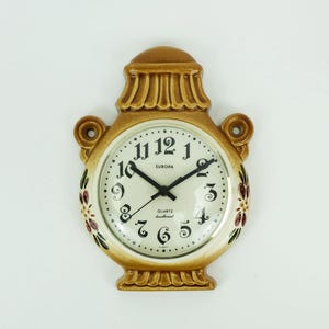 ceramic WALL CLOCK kitchen clock europa quartz hand painted herbolzheimer ceramic 1960s 70s west german pottery