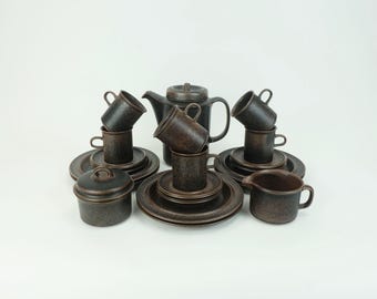 TABLEWARE for 6 persons arabia ruska ulla procope 1960s