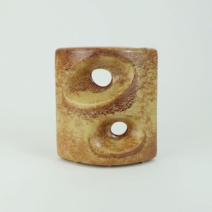 very beautiful sculptural bertoncello italy ceramic VASE roberto rigon 1970s model 911
