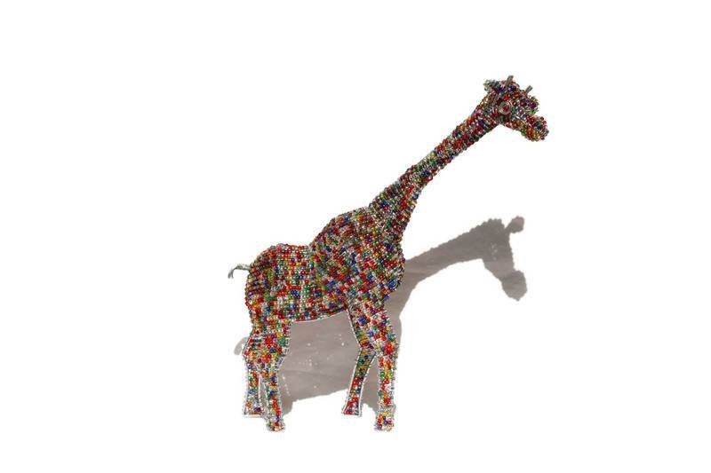 ビーズ細工のキリン彫刻：カラフルなアフリカの動物アート装飾 - Etsy 日本