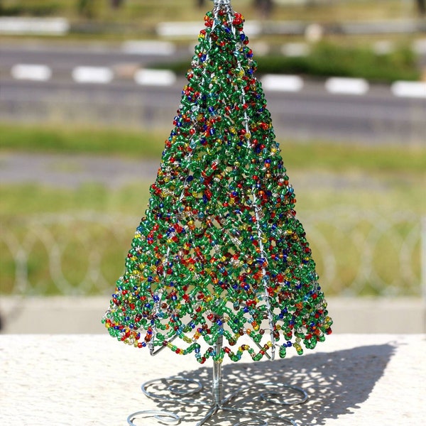 Beads and wire Christmas Tree. Home Decor ornaments, handmade by JNGcape. Shipping Worldwide, unique gift ideas. Colorful Christmas artwork