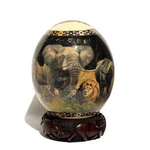 Schwarz und etwas Gold Afrikanische Big 5 Tiere und Landkartenverzierung. Decoupage Straußeneier Schale für Home/Office Dekor. Einzigartige Geschenke sofort versandfertig.