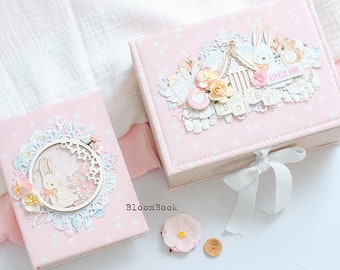 Set aus Baby-Mädchen-Fotoalbum und Baby-Erinnerungsbox, Scrapbook-Babyalbum, personalisiertes Baby-Mädchen-Fotoalbum mit Hüllen, 100 x 6x4 Fassungsvermögen,