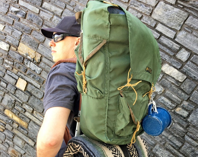 Vintage 1970's Green Nylon Backpack/camp Trails External Aluminum