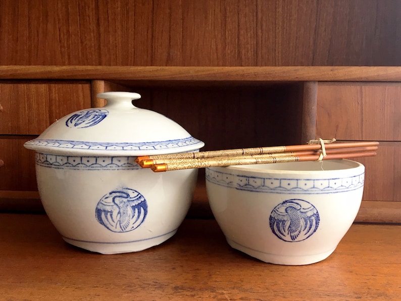 Vintage Chinese Crane Covered Rice BowlsBlue White Stoneware Nesting Soup BowlsTWO Chinoiserie Ceramic BowlsPeoples Republic of China