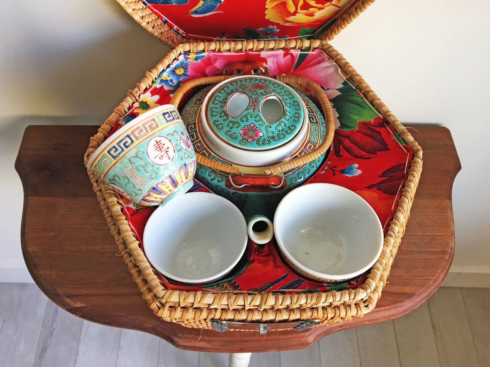 Chinese Teapot & Cups Wicker Tea Basket Travel Set/Vintage Etsy