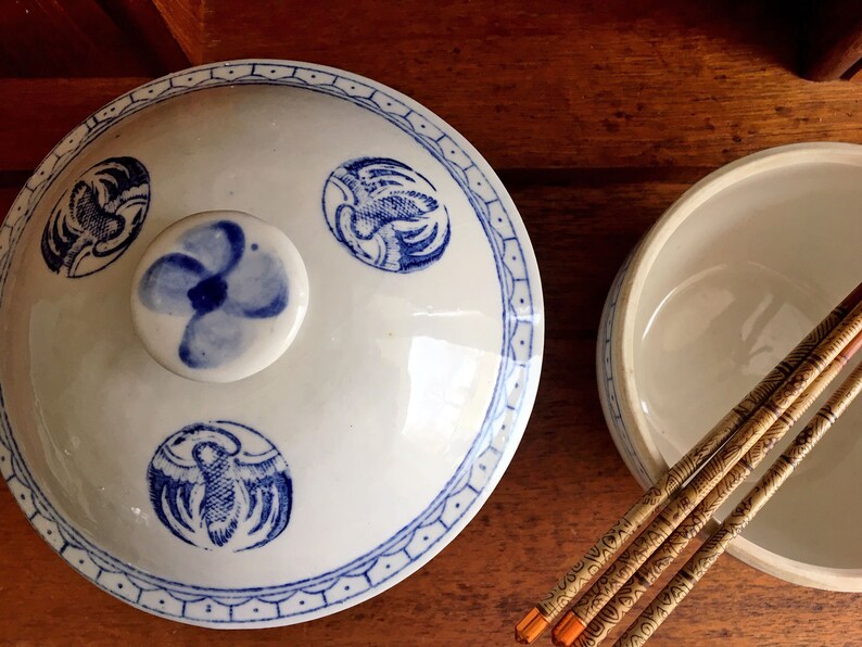 Vintage Chinese Crane Covered Rice BowlsBlue White Stoneware Nesting Soup BowlsTWO Chinoiserie Ceramic BowlsPeoples Republic of China