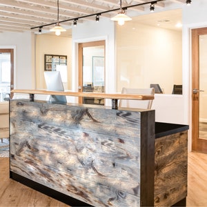 Memphis Reception Desk