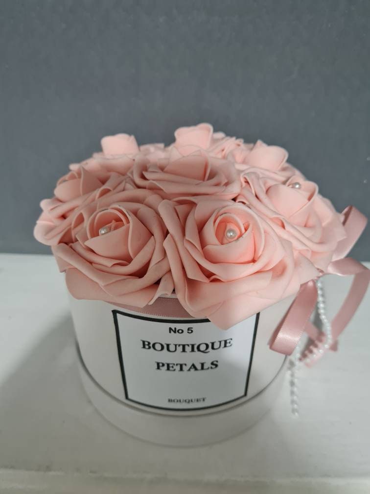 Flower hat box/ Forever roses Hat Box