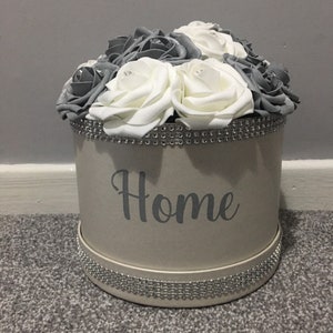 Flower box, bouquet, flower bouquet, artificial flowers, flower decor, home decoration, hat box flowers, personalised flowers