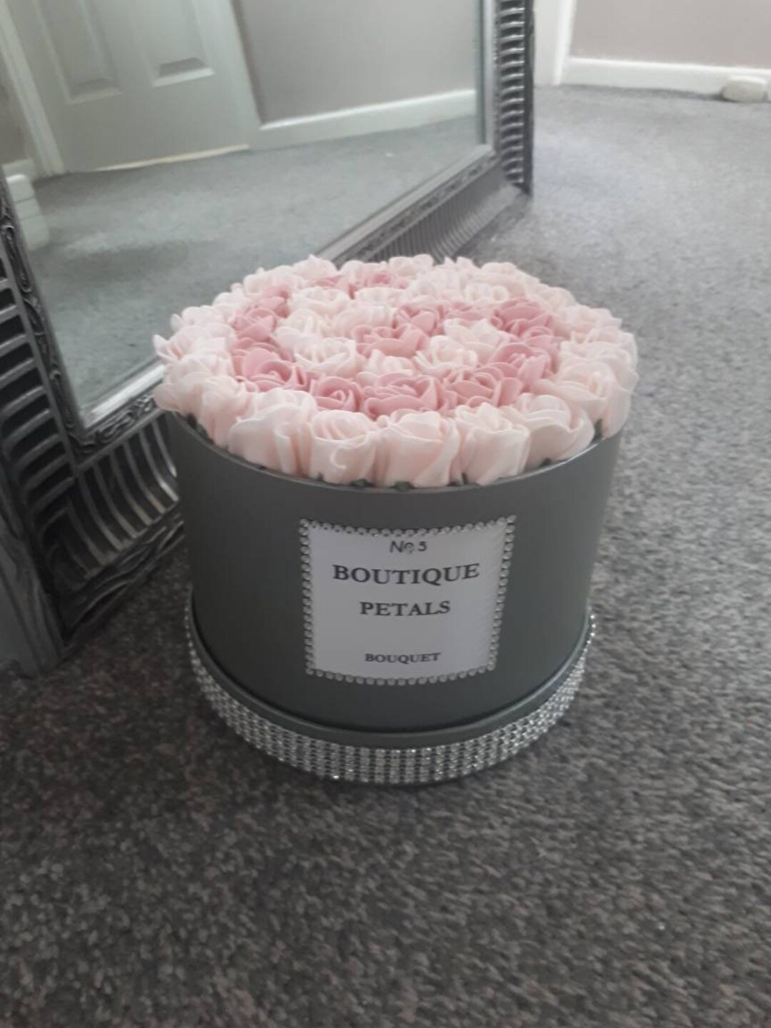 Flower Hat Box, Rose Hat Box , Flower Bouquet, Housewarming Gift