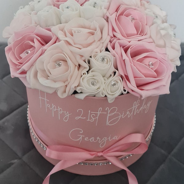 Blumen Hutschachtel, Rosen Hutschachtel, Blumenstrauß, Einweihungsparty Geschenk, personalisiertes Geschenk, personalisiertes Geschenk, Heimdekoration, Innendekoration