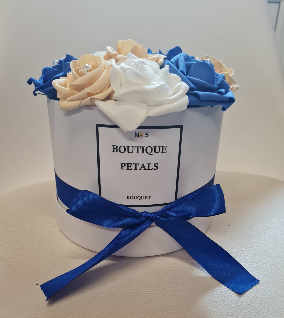 Flower Hat Box, Rose Hat Box , Flower Bouquet, Housewarming Gift