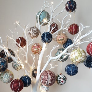 New Designs 2023! William & May Morris Christmas Baubles Strawberry Thief, Blue, Cream and Red, Vintage Fabrics