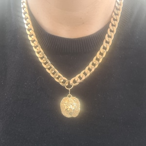 GOLD COIN NECKLACE, Unisex Chunky Necklace,Unique Gold Chunky Necklace, Lion Coin Necklace, Woman Big Pendant,Statement Gold Link Choker