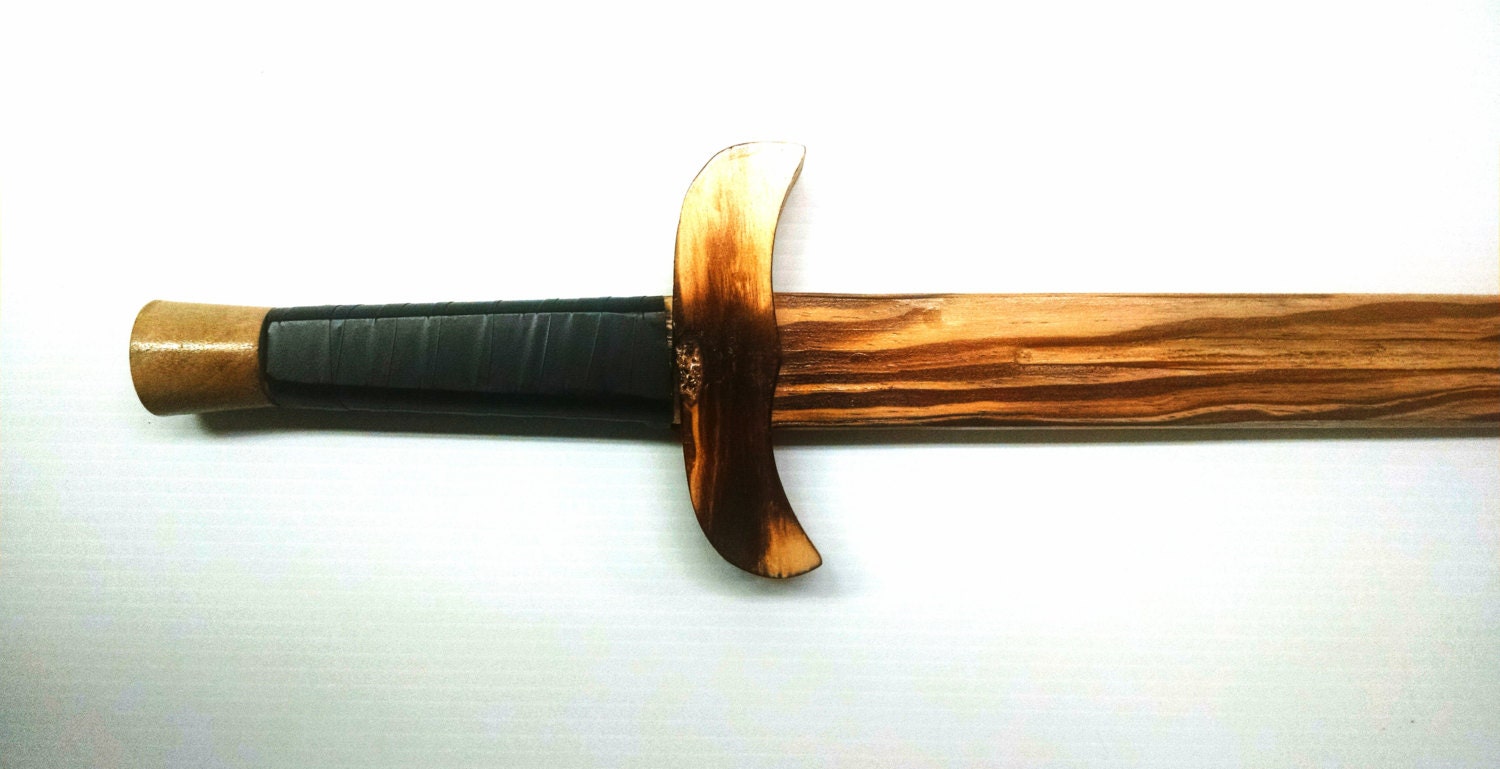Large Wooden Sword Sword Wooden sword toy Wood sword Wooden Imaginative play Child toy Wood dagger Wooden toy dagger Pirate sword Long Sword