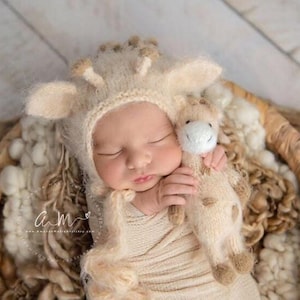 Newborn photoshoot outfit  Giraffe newborn costumes   Newborn  bonnet and giraffe doll newborn giraffe prop Newborn boy girl photo outfit