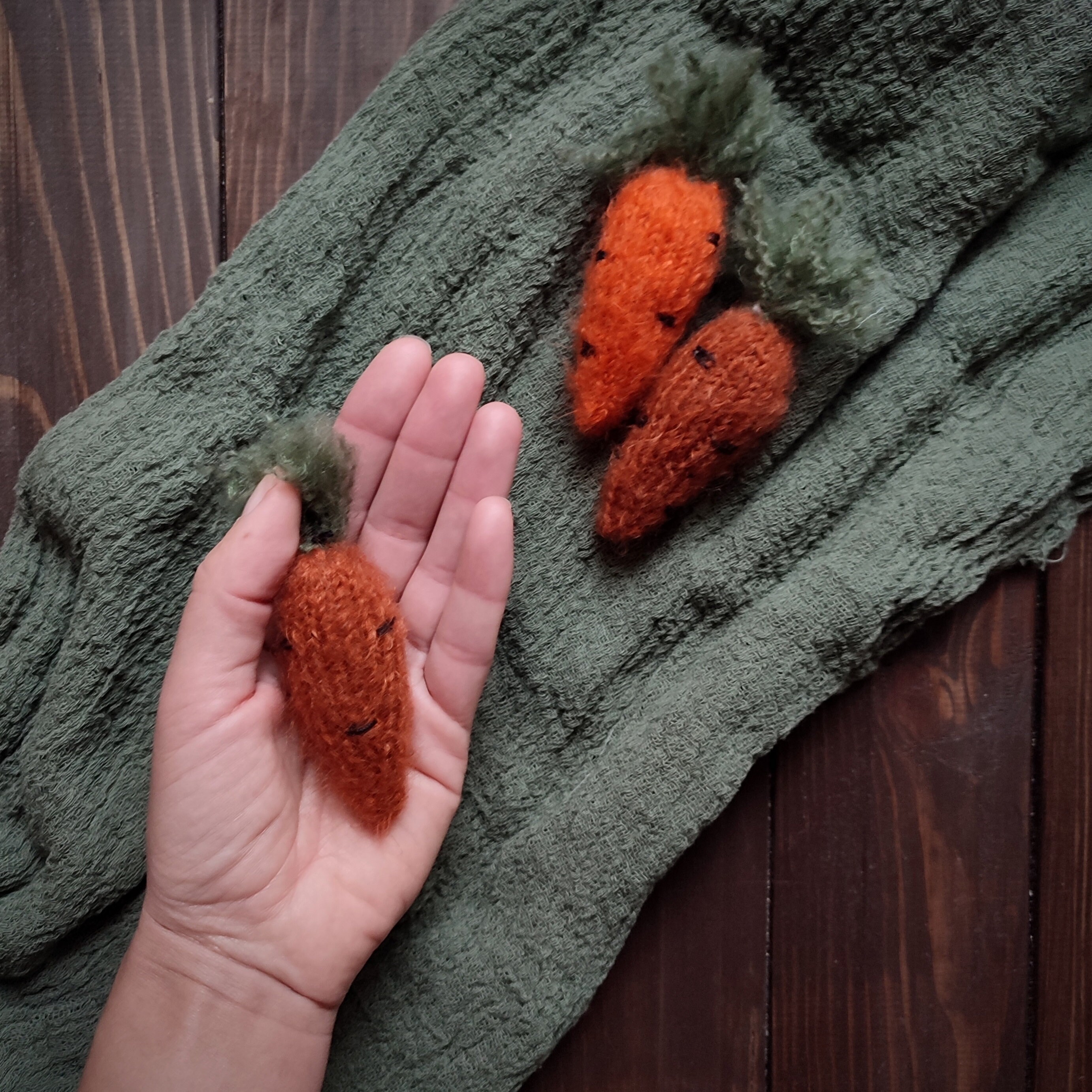 Set Costume Coniglio Unisex Per Neonato - Cappellino, Pantaloni E Carota All'Uncinetto | Per Foto E Feste