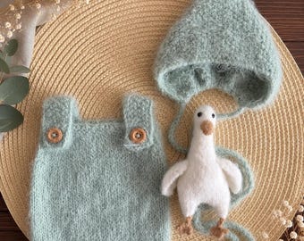 Goose Newborn Photo Outfit | Knit Romper, Bonnet & Toy