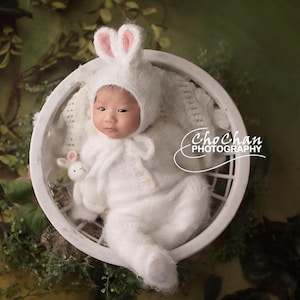 Newborn rabbit bonnet, romper and toy | Set of 3 | Different colors | Newborn bunny photo outfit | Newborn hare ears | Newborn animal bonnet