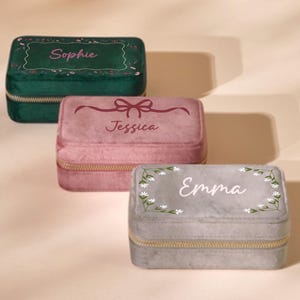 Personalised velvet jewellery storage box custom travel watch jewelry organizer box bridal party favor wedding gift for bride jewellery box