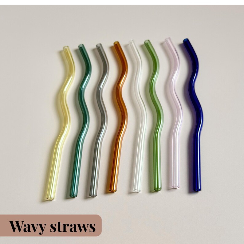Wavy glass straws