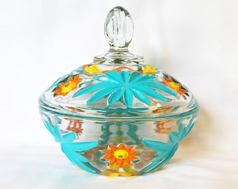 festive and multifunctional It/'s fun Beautiful vintage lidded jar is delightfully decorated in retro colors of turquoise and orange