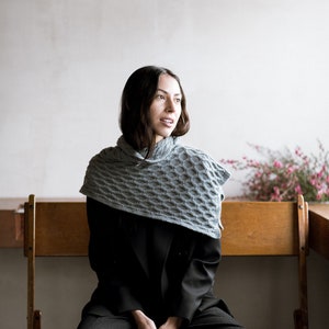 HAND KNITTING Pattern - Fyr Cowl