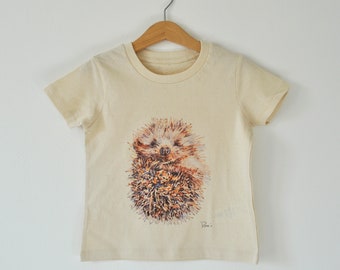 hedgehog kid's t-shirt, kids tee, kidswear, organic coton tee, kids clothing, kids fashion, animal t-shirt, hedgehog, animal