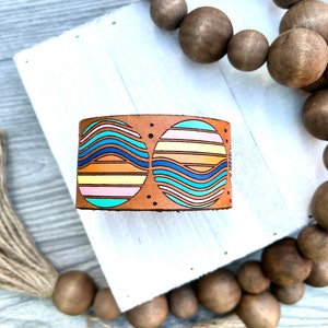 Retro 70s 80s Beach Bohemian Style Leather Cuff/Tooled and Stamped Leather/ Leather Jewelry/ Hand Painted Leather Bracelet