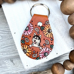 Hond Ras Lederen Sleutelhanger, Hond Sleutelhanger, Gereedschap en Gestempeld Leer, Zonnebloemen, Herder, Labrador, Husky, Yorkie, Boxer, Doberman