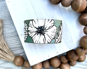 Poppy Flower Monochromatic Leather Cuff/Tooled and Stamped Leather/ Leather Jewelry/ Hand Painted Leather Bracelet / Elegant Leather