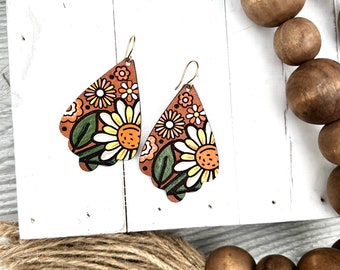 Retro 70s Mod Pop Flower Leather Earrings / Hand Painted Leather / Boho Style Jewelry / Orange  / Leather Goods / Hippie Jewelry
