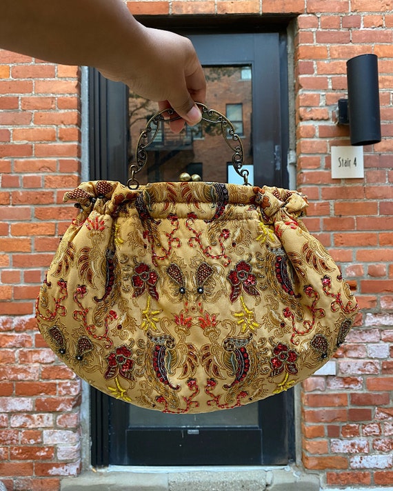 Vintage Beaded Paisley Purse - Gold Paisley Top Ha