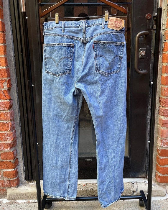 Vintage Levi's 501 Medium Wash Mom Jeans (36) - H… - image 1
