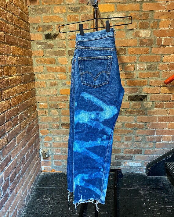 Vintage Levi's 501 Bleached Mom Jeans (29) - Hi-R… - image 3