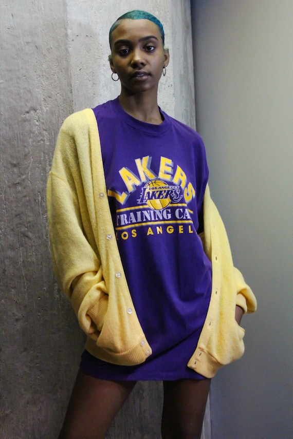 retro lakers shirt